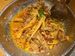 手撕扁担鸡-吃饭皇帝大土家民族菜(正大广场店)