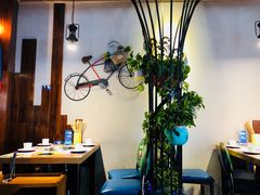 -耍哥串串香(香月湖店)