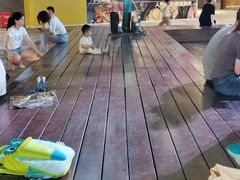 -瑞虹新天地月亮湾