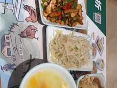 -老乡鸡(上海白玉兰广场店)