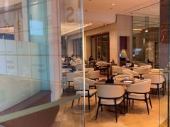 -怡咖啡海鲜自助餐厅(浦东香格里拉店)