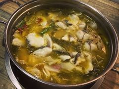 -新记印象酸菜鱼馆(天阳亲子广场店)