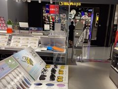 -LOHO眼镜(北京朝北大悦城店)