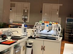 -潮一不贰·法式甜品·生日蛋糕·西式简餐(外滩店)