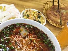 -马德元纯汤牛肉面(太奥广场店)
