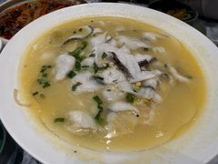 金汤酸菜鱼-聚丰园•湖鲜餐厅(阿红私房菜梅石路店)