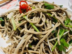 拌黑豆腐丝-嘉和一品(长江道店)
