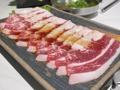 -青瓦炭韩潮烤肉(花园道店)
