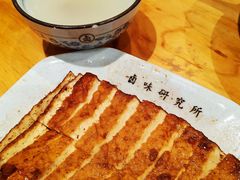 -狮头牌卤味研究所·卤味饭(花城汇南区店)