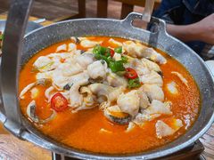 -老滇山寨•云南特色菜•地方菜•民族风情歌舞表演(金碧店)