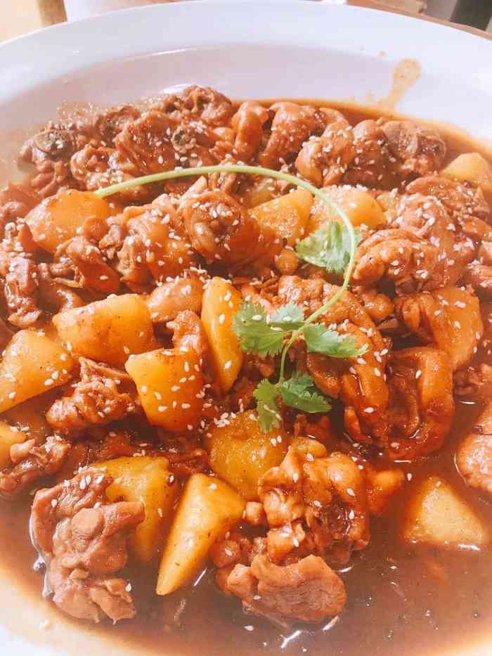 猫姑娘大盘鸡(商城路店)-"猫姑娘海鲜大课堂,隐于闹市的一家很有特色.