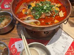 -成都你六姐·牛肉冒菜(上海环宇荟店)