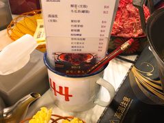 -鲜入围煮花胶鸡海鲜火锅