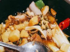 石锅牛蛙-新白鹿餐厅(百联中环店)