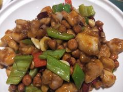 宫保鸡丁-鑫真味私房菜馆