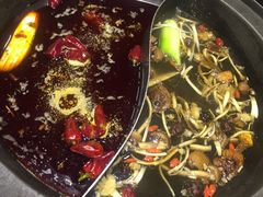 -唇辣号重庆老火锅(石担路店)