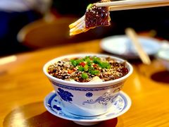 功夫双脆-炉小二铜锅牛蛙•川湘菜(三里屯店)