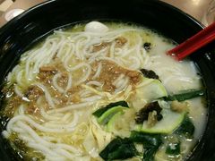 -灵芝妹子海鲜米线(瓦房店新玛特店)