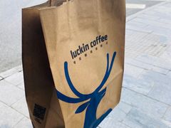 -瑞幸咖啡(杭州绿地中央店)