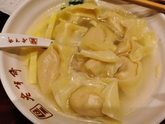 刀鱼馄饨-老半斋(福州路店)