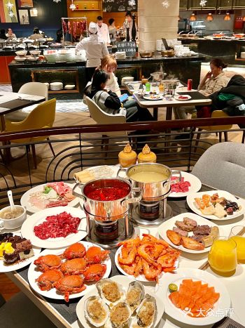 在武汉高端星级酒店自助餐吃回本!
