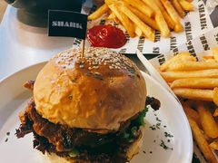 青咖喱菠萝烤鸡腿堡-shark burger·鲨鱼汉堡(交子大道店)
