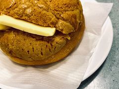 鲜油腿菠萝包-华嫂冰室(尖沙咀店)