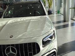 -天津波士信达奔驰4S店(卫津南路店)