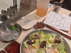 -蚂蚁洞·烤肉大营地(上海静安大悦城店)