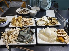 -野菌皇海景野生菌火锅(滨海大道店)