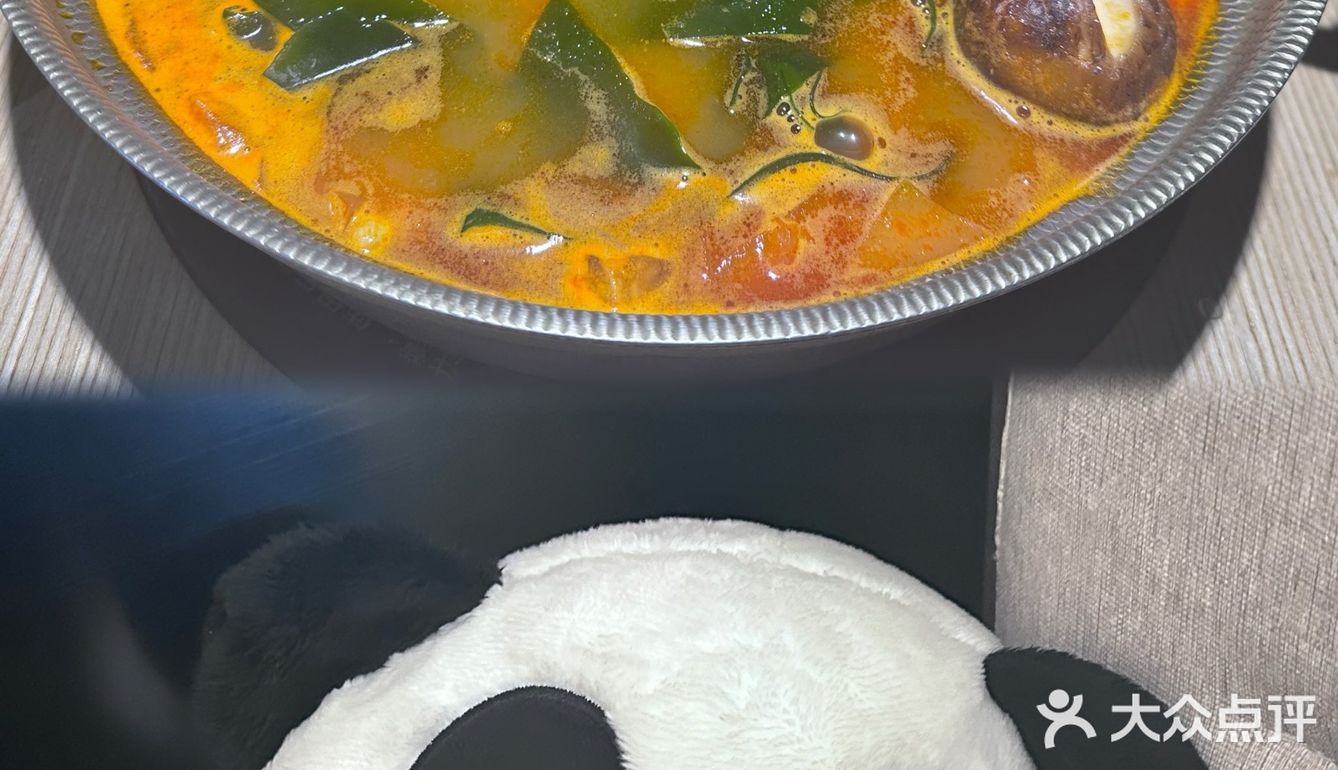 可可爱爱熊猫烫火锅