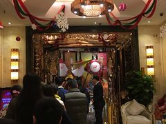 等位区-芭菲盛宴·环球美食(解放碑英利国际店)