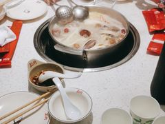-三人行骨头王火锅(长寿店)