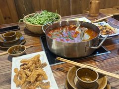 -苗家大院酸汤鱼(贵阳北站店)