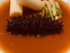 葱爆海参-皇朝会.经典传统粤菜(外滩店)