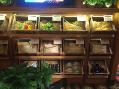 -云海肴·汽锅鸡·云南菜(天山百盛优客店)