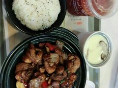 -东方既白(上海浦东国际机场)