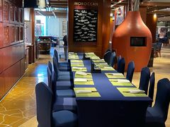 -怡咖啡海鲜自助餐厅(浦东香格里拉店)