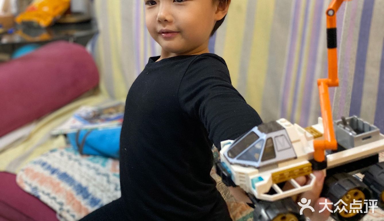 唯一能做得住超30分钟的事情，拼乐高！