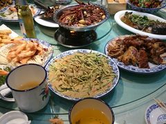 -快乐老家三鲜饺子东北菜(南六中路店)