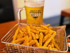 -BHC炸鸡(明洞总店)