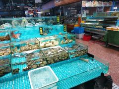 -渔人湾码头海鲜市场负二楼