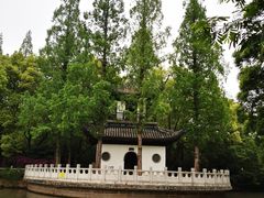 -汇龙潭
