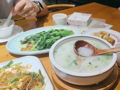 -如轩·海鲜砂锅粥·潮汕菜(沿江东路店)