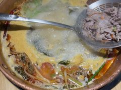 -洱火云南酸菜牛肉火锅(石景山当代商城店)