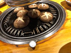 -唯成•韩国炭火烤肉 유성고기