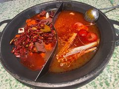 -肖婷姐大铁锅重庆火锅(南湖店)