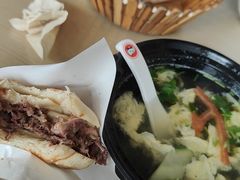 -闫家驴肉老店(华电一校店)