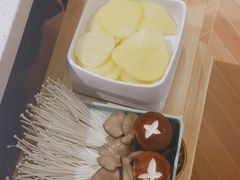 -潮牛壹号鲜牛肉火锅(光谷天地店)