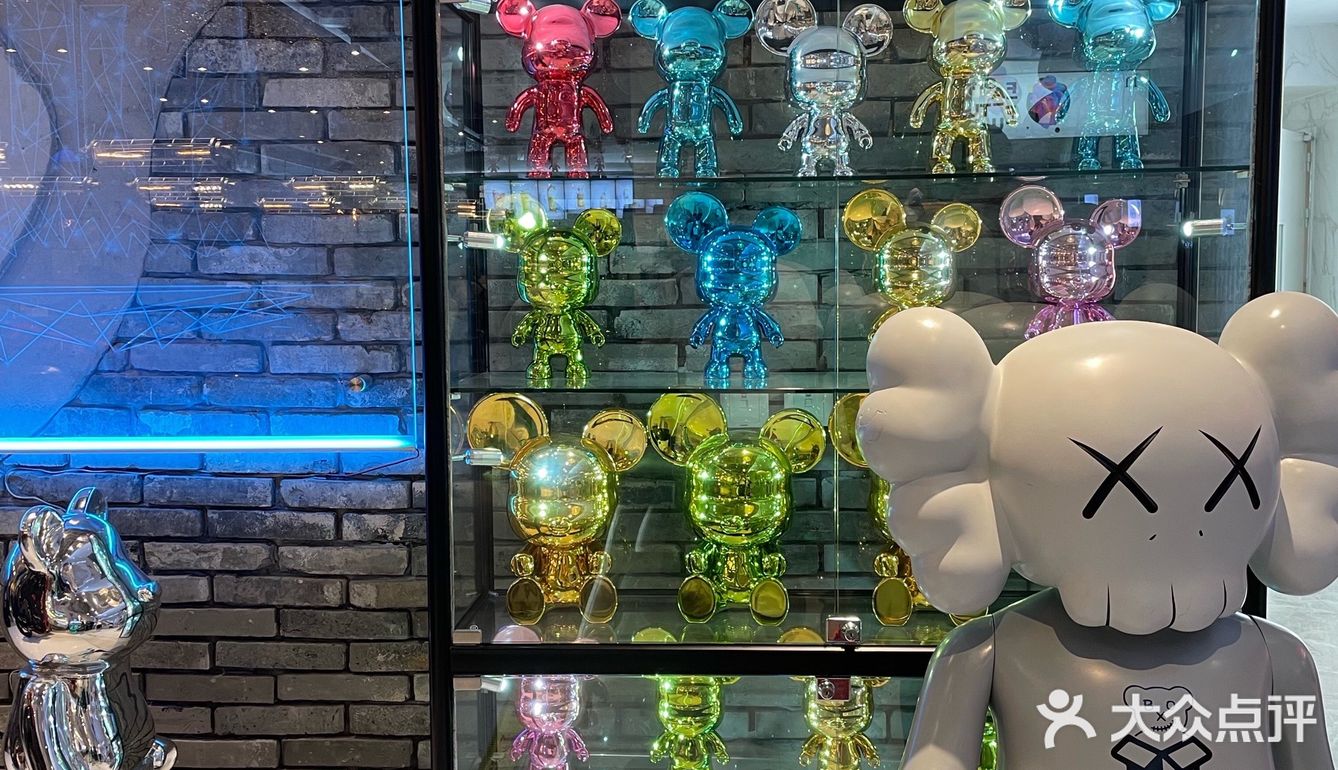 拍照打卡烤肉店｜工业风新盒子